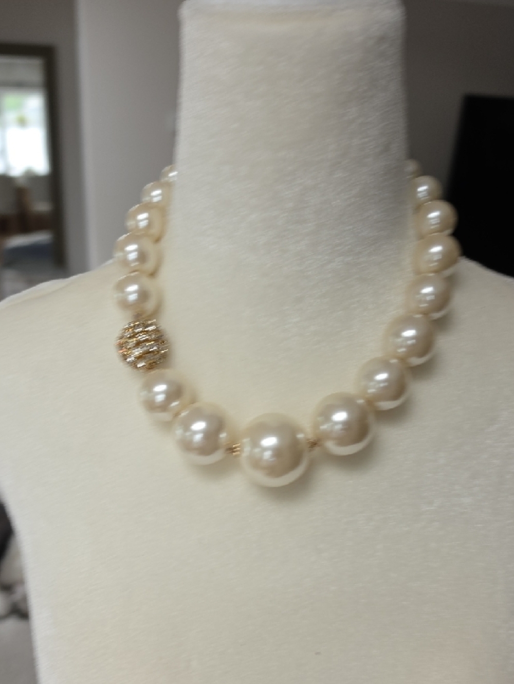 Pearl Statement Necklace with Gold Pavé Accent - Cream - Picture 6 of 6